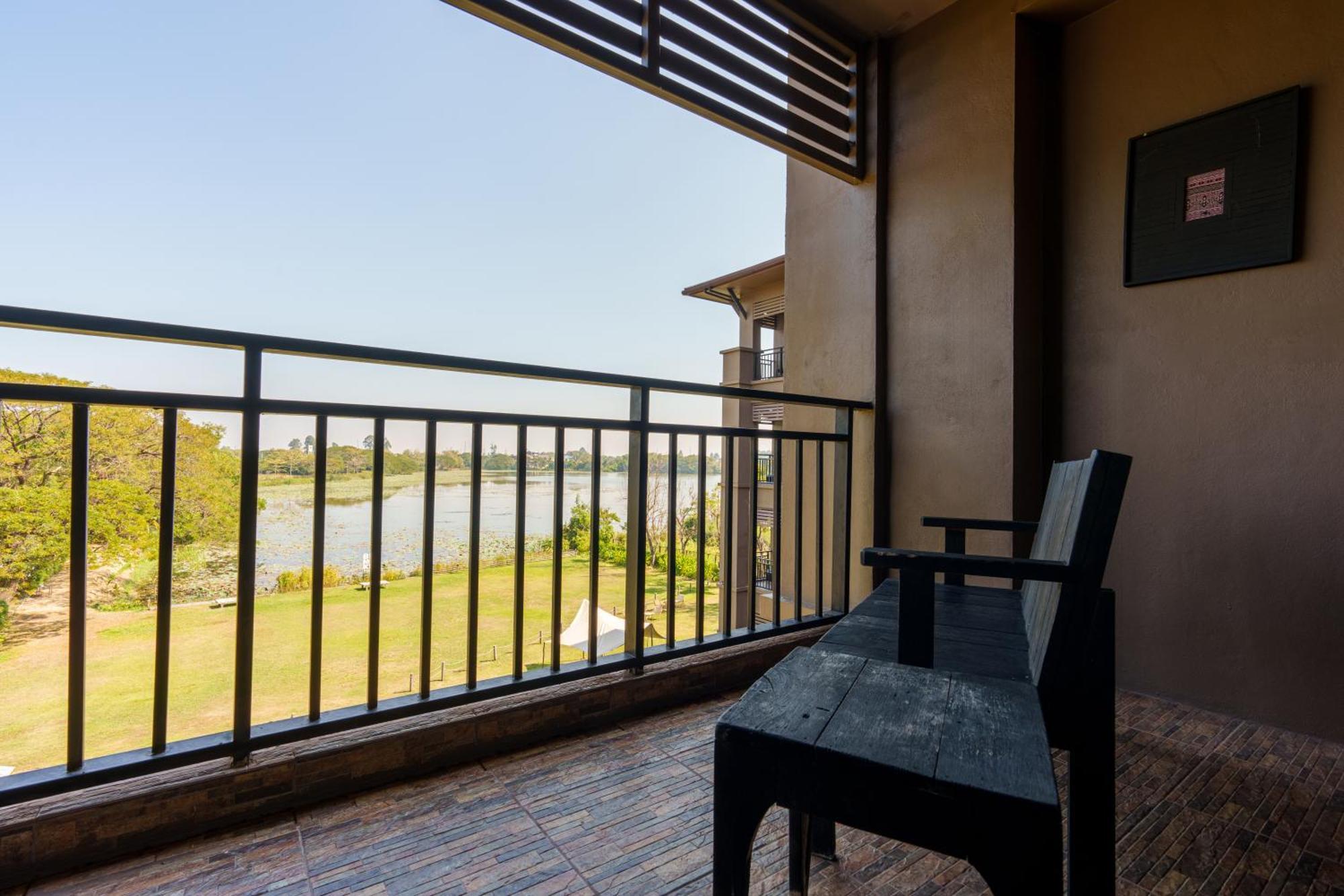 Blu Monkey Brown House Udonthani Extérieur photo